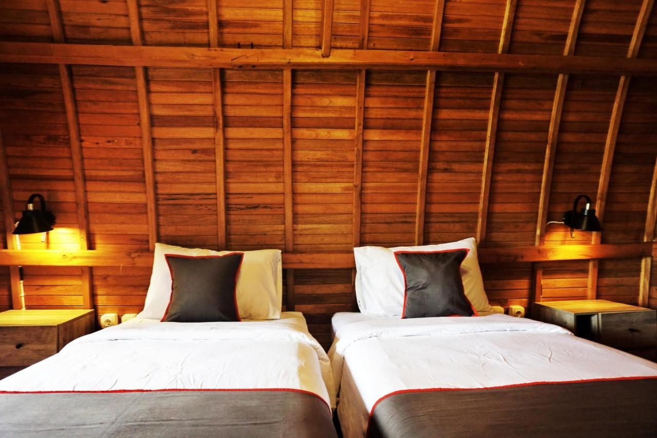 Collection O 9 Villa Ubud Anyer Exterior foto